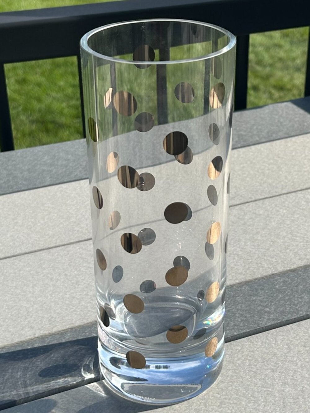 KATE SPADE NEW YORK Pearl Place Crystal Platinum polkadot Cylinder Vase Like new - Picture 3 of 8